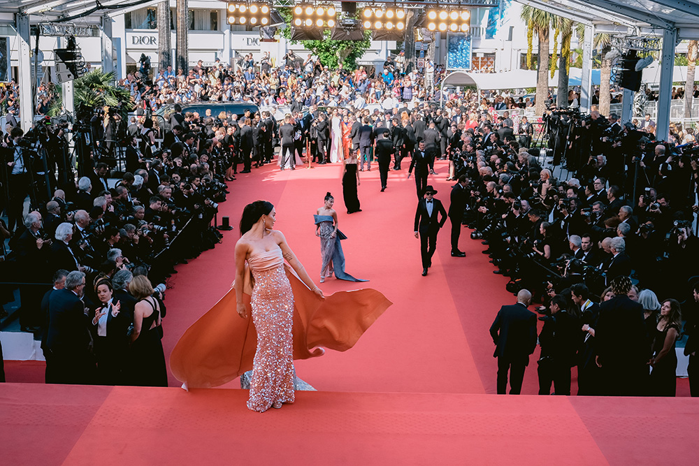 ELVIS-CANNES-00001
